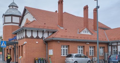 ul. Kolejowa 3, DWORZEC KOLEJOWY (gez) (2)
